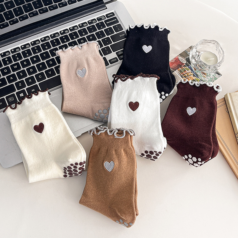 ヨガソックス レディース コットン ハート刺繍 レタスエッジ - Pilates Yoga Grip Socks のレビューと価格