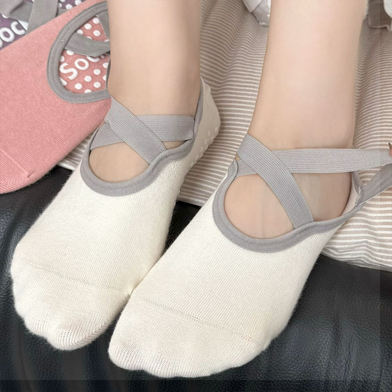 プロフェッショナル女性ヨガソックスシリコーン滑り止めバレエピ - Pilates & Yoga Vertebrasana のレビューと価格