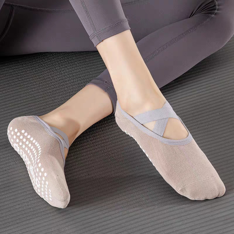 プロフェッショナル女性ヨガソックスシリコーン滑り止めバレエピ - Pilates & Yoga Vertebrasana のレビューと価格